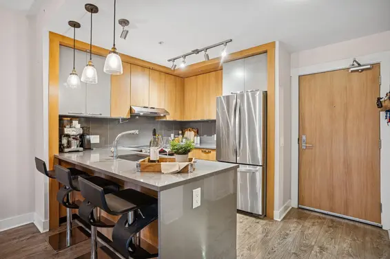 303 733 West 14 Street, North Vancouver For Sale - image 11