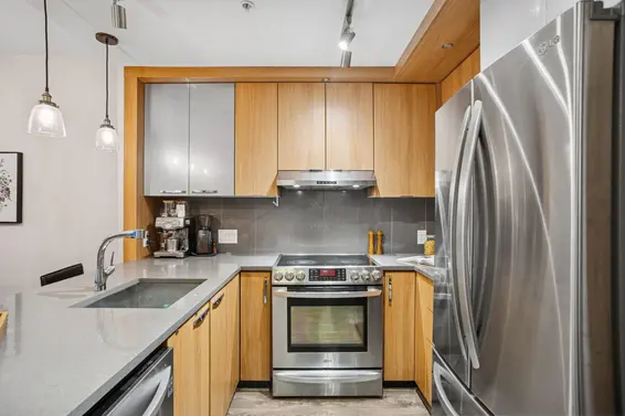 303 733 West 14 Street, North Vancouver For Sale - image 13