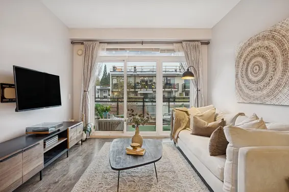 303 733 West 14 Street, North Vancouver For Sale - image 5