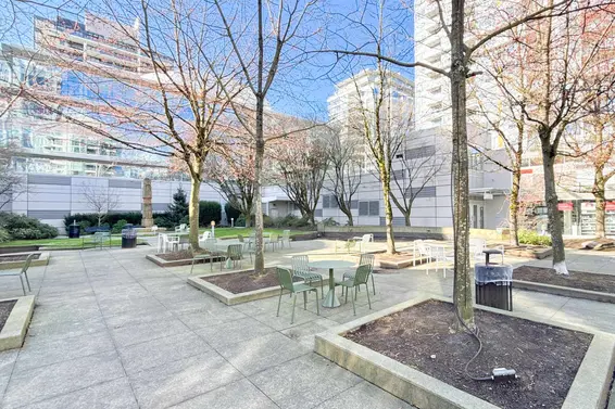 1607 125 East 14th Street, North Vancouver For Sale - image 30