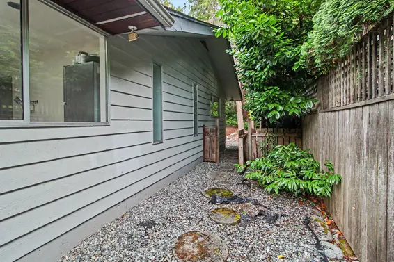 4321 Keith Road, West Vancouver For Sale - image 35