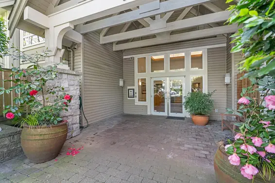 105 365 East 1st Street, North Vancouver For Sale - image 2