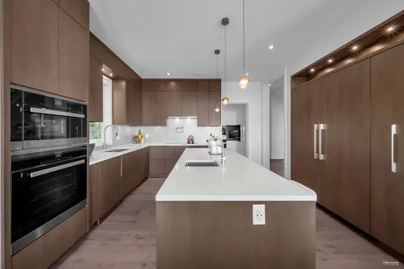 2101 Union Court, West Vancouver For Sale - image 17