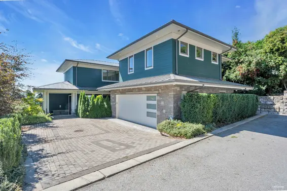 2101 Union Court, West Vancouver For Sale - image 2