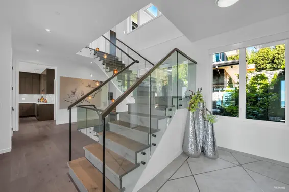 2101 Union Court, West Vancouver For Sale - image 25