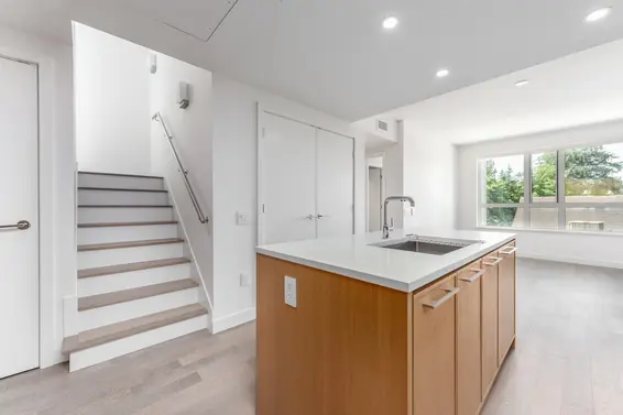 317 3220 Connaught Crescent, North Vancouver For Sale - image 5