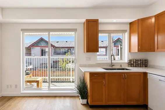 13 915 Tobruck Avenue, North Vancouver For Sale - image 11