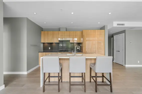 411 105 West 2nd Street, North Vancouver For Sale - image 11