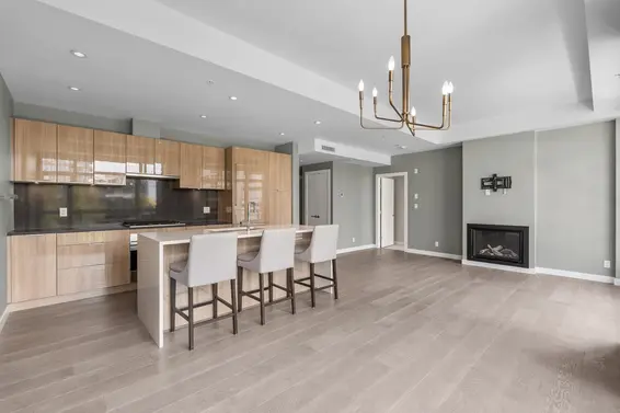 411 105 West 2nd Street, North Vancouver For Sale - image 4