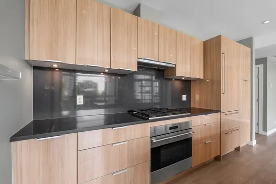 411 105 West 2nd Street, North Vancouver For Sale - image 9