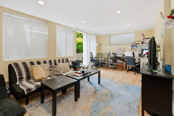 2048 St. Georges Avenue, North Vancouver For Sale - image 19