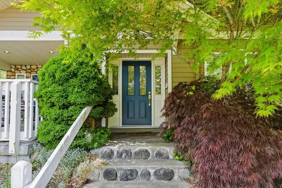 2048 St. Georges Avenue, North Vancouver For Sale - image 3