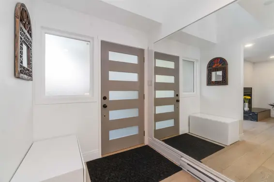 12 230 West 13 Street, North Vancouver For Sale - image 2