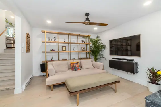 12 230 West 13 Street, North Vancouver For Sale - image 6
