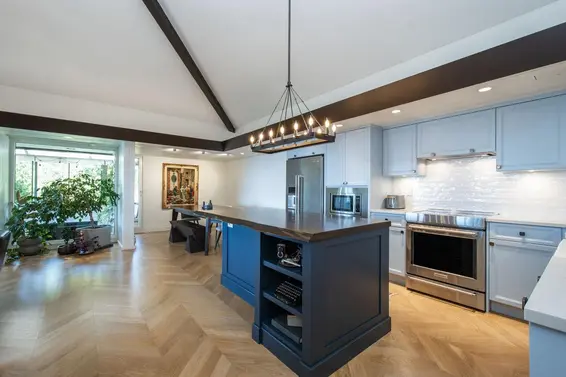68 2212 Folkestone Way, West Vancouver For Sale - image 6