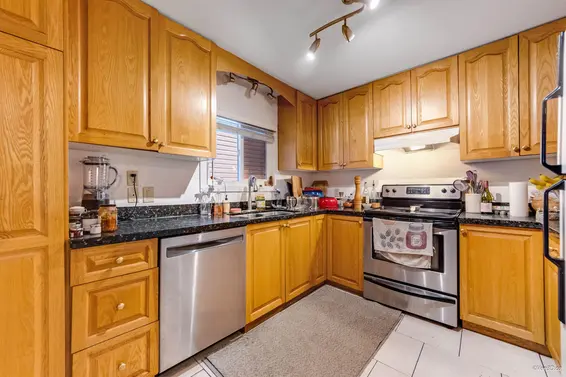 1536 Bond Street, North Vancouver For Sale - image 10