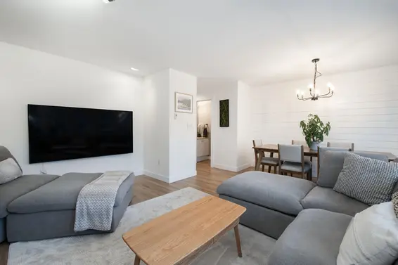 5 229 East 8th Street, North Vancouver For Sale - image 10