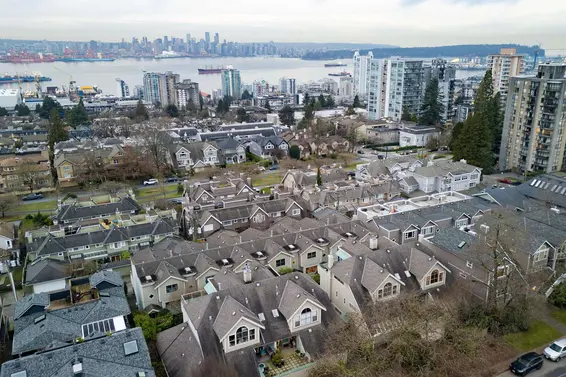 5 229 East 8th Street, North Vancouver For Sale - image 32