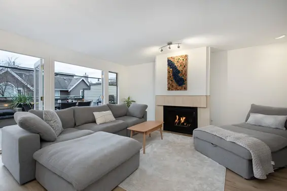 5 229 East 8th Street, North Vancouver For Sale - image 7