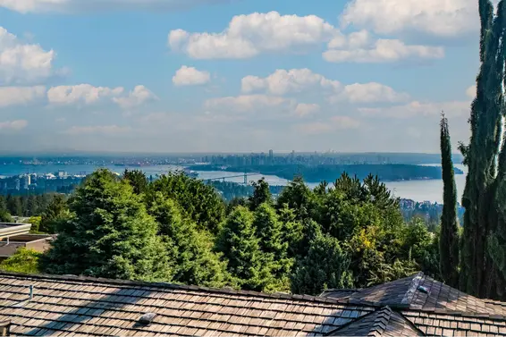 1346 Whitby Road, West Vancouver For Sale - image 3