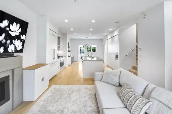 14 1133 Ridgewood Drive, North Vancouver For Sale - image 3