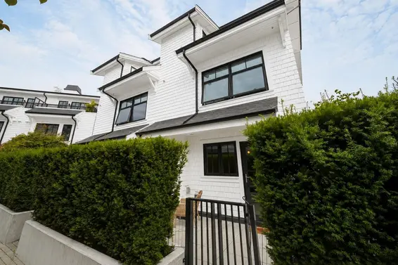 14 1133 Ridgewood Drive, North Vancouver For Sale - image 37