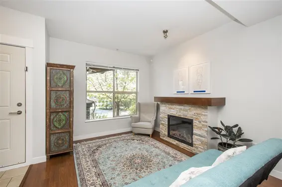 320 East 14Th Street, North Vancouver For Sale - image 4