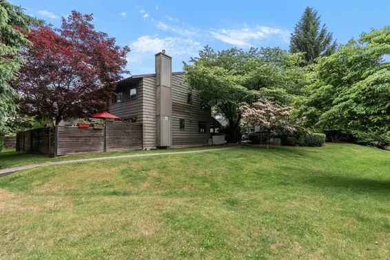 39 1910 Cedar Village Crescent, North Vancouver For Sale - image 1