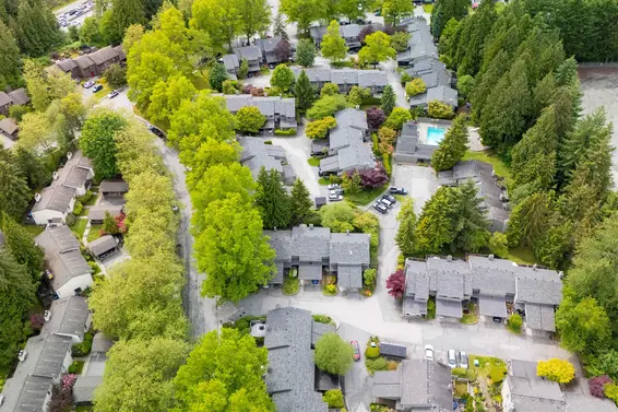 39 1910 Cedar Village Crescent, North Vancouver For Sale - image 2
