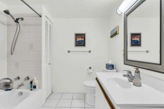 39 1910 Cedar Village Crescent, North Vancouver For Sale - image 29