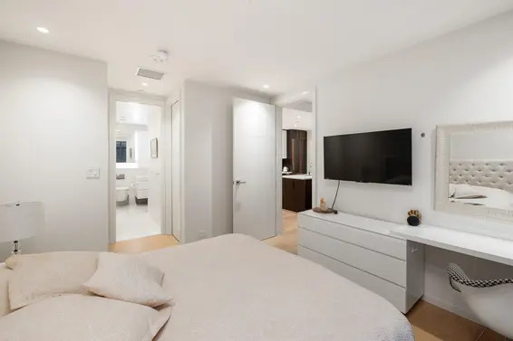 402 1355 Bellevue Avenue, West Vancouver For Sale - image 15