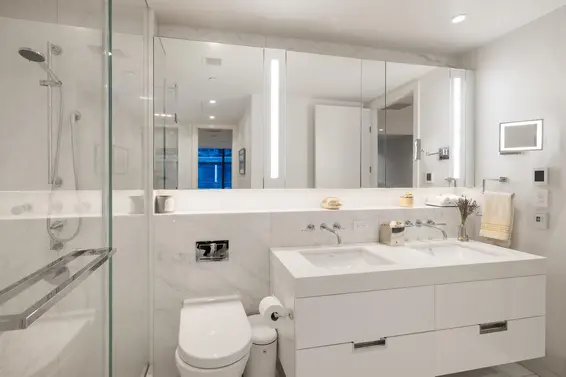 402 1355 Bellevue Avenue, West Vancouver For Sale - image 19