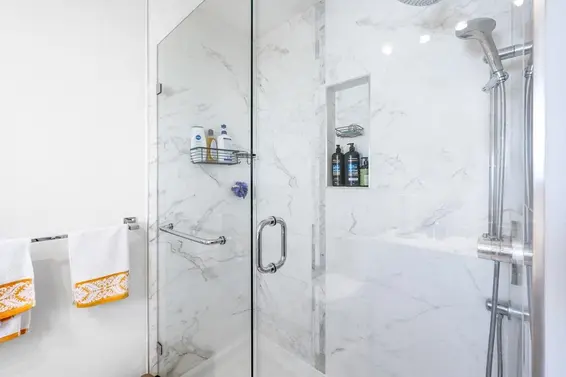 38 889 Tobruck Avenue, North Vancouver For Sale - image 27