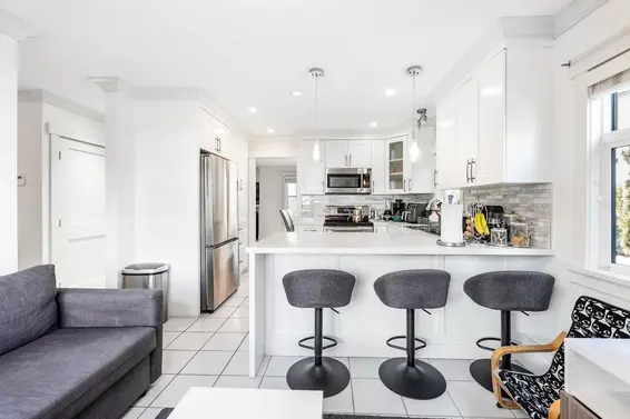 38 889 Tobruck Avenue, North Vancouver For Sale - image 7