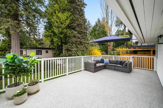 6364 Nelson Avenue, West Vancouver For Sale - image 10