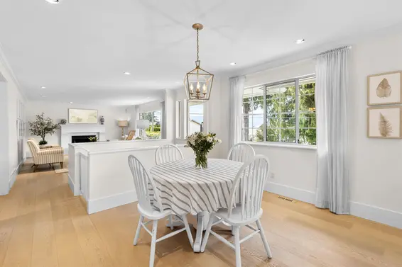 6364 Nelson Avenue, West Vancouver For Sale - image 12