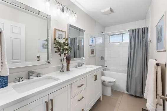 6364 Nelson Avenue, West Vancouver For Sale - image 18