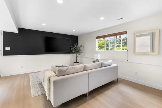 6364 Nelson Avenue, West Vancouver For Sale - image 21