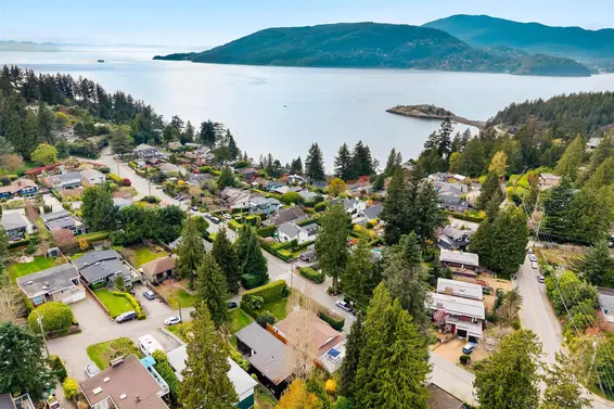 6364 Nelson Avenue, West Vancouver For Sale - image 37