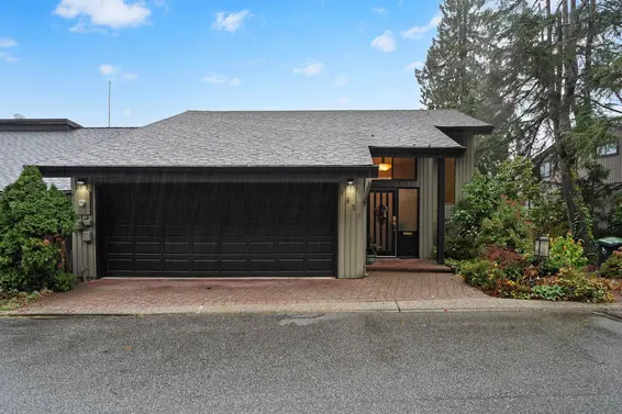 5625 Eagle Court, North Vancouver