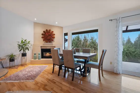 5625 Eagle Court, North Vancouver For Sale - image 3