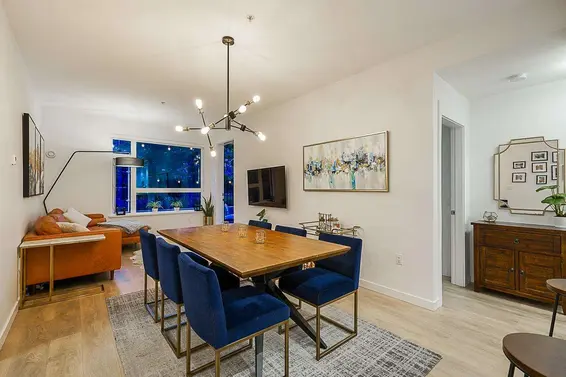 G03 715 West 15Th Street, North Vancouver For Sale - image 1