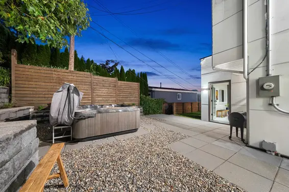 1140 West 17 Street, North Vancouver For Sale - image 35