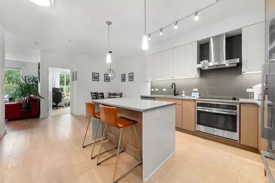 301 3205 Mountain Highway, North Vancouver For Sale - image 12