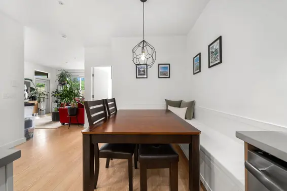 301 3205 Mountain Highway, North Vancouver For Sale - image 16