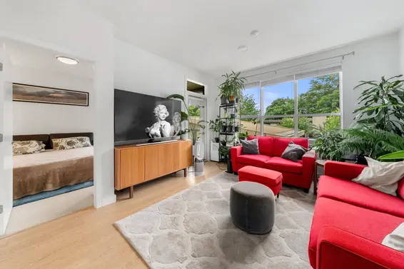 301 3205 Mountain Highway, North Vancouver For Sale - image 3