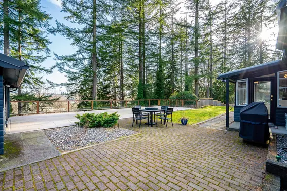 2353 Windridge Drive, North Vancouver