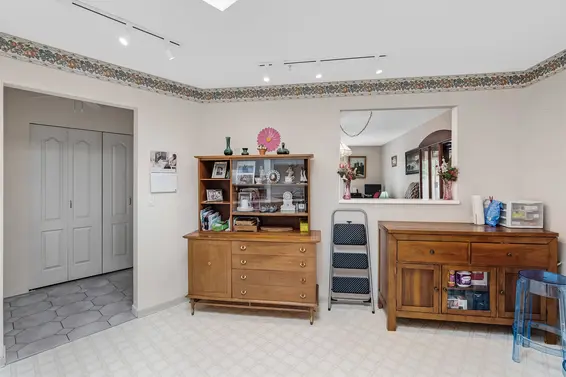 312 2020 Cedar Village Crescent, North Vancouver For Sale - image 11