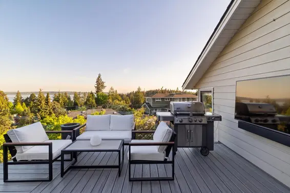 4778 Meadfeild Court, West Vancouver For Sale - image 4