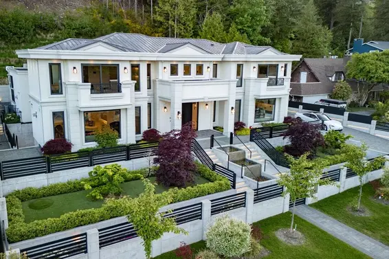 165 Stevens Drive, West Vancouver For Sale - image 2